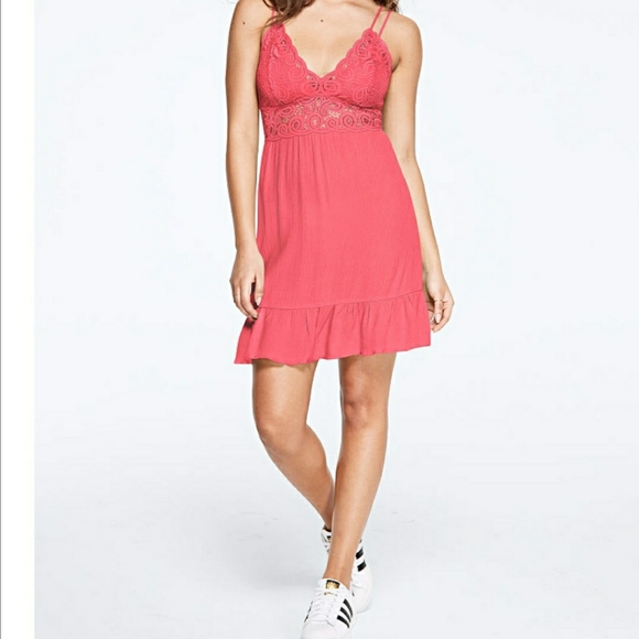 PINK Victoria's Secret Dresses & Skirts - 🦋 2/$30 Victoria's Secret Pink Crochet Lace Dress